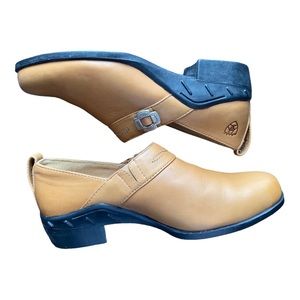 ARIAT Santa Cruz Slip On Clogs Low Booties | Size 7 | Women | Pre-owned